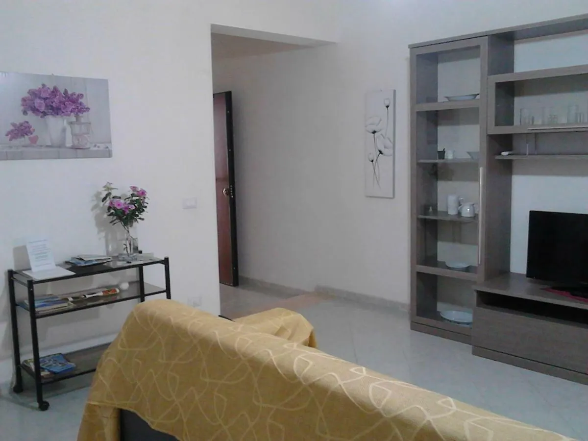 Casa Vacanze Leonardo Vila Trapani 0*,  Itália